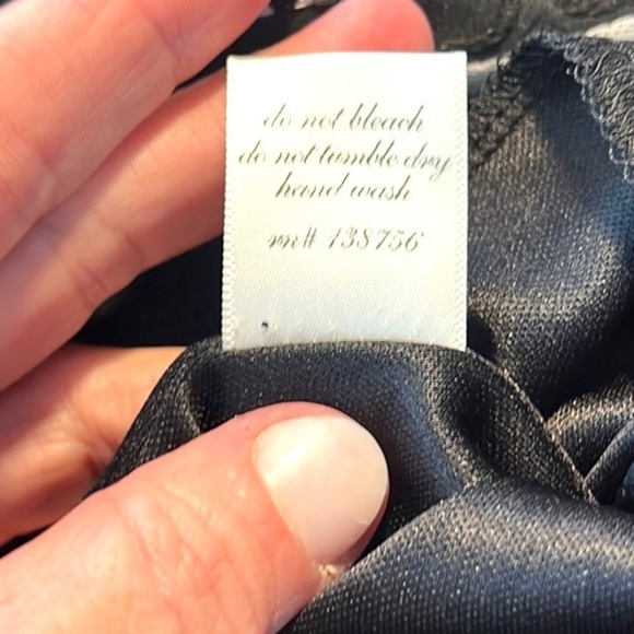 Quinn,Black Textured Fit & Flare Dress,Bow-Back Cutout /Teardrop Jacquard Size S - Picture 8 of 12